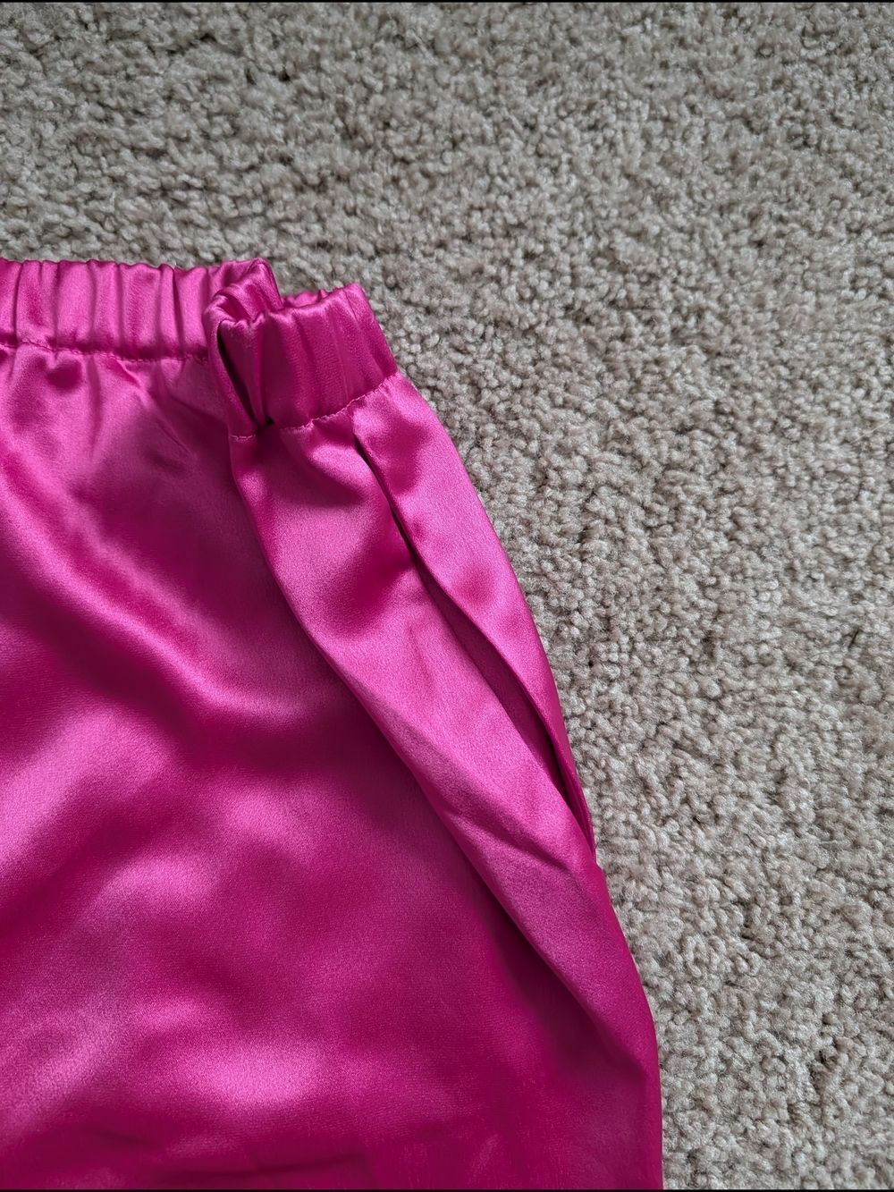 Fashion Nova Luxe Womens Pink Destiny Satin Feather High Rise Pants Size Medium - Picture 7 of 11